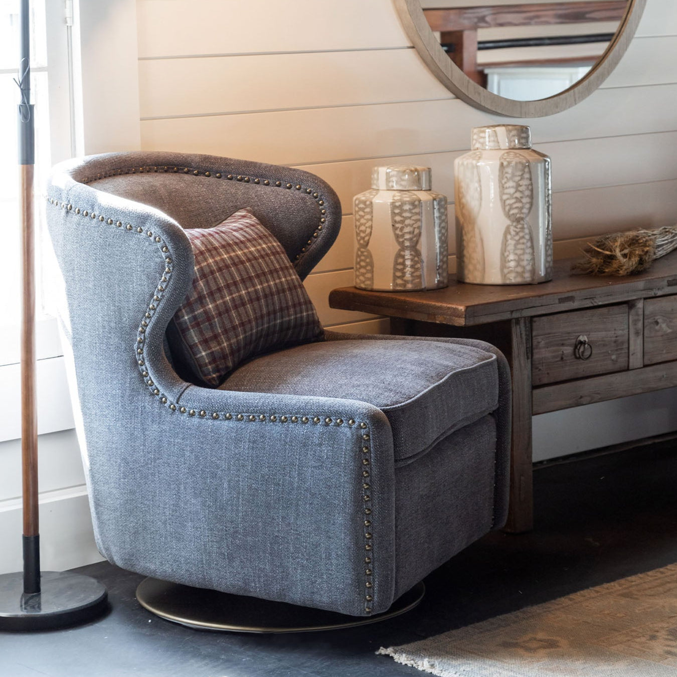 Chaise pivotante Brinley