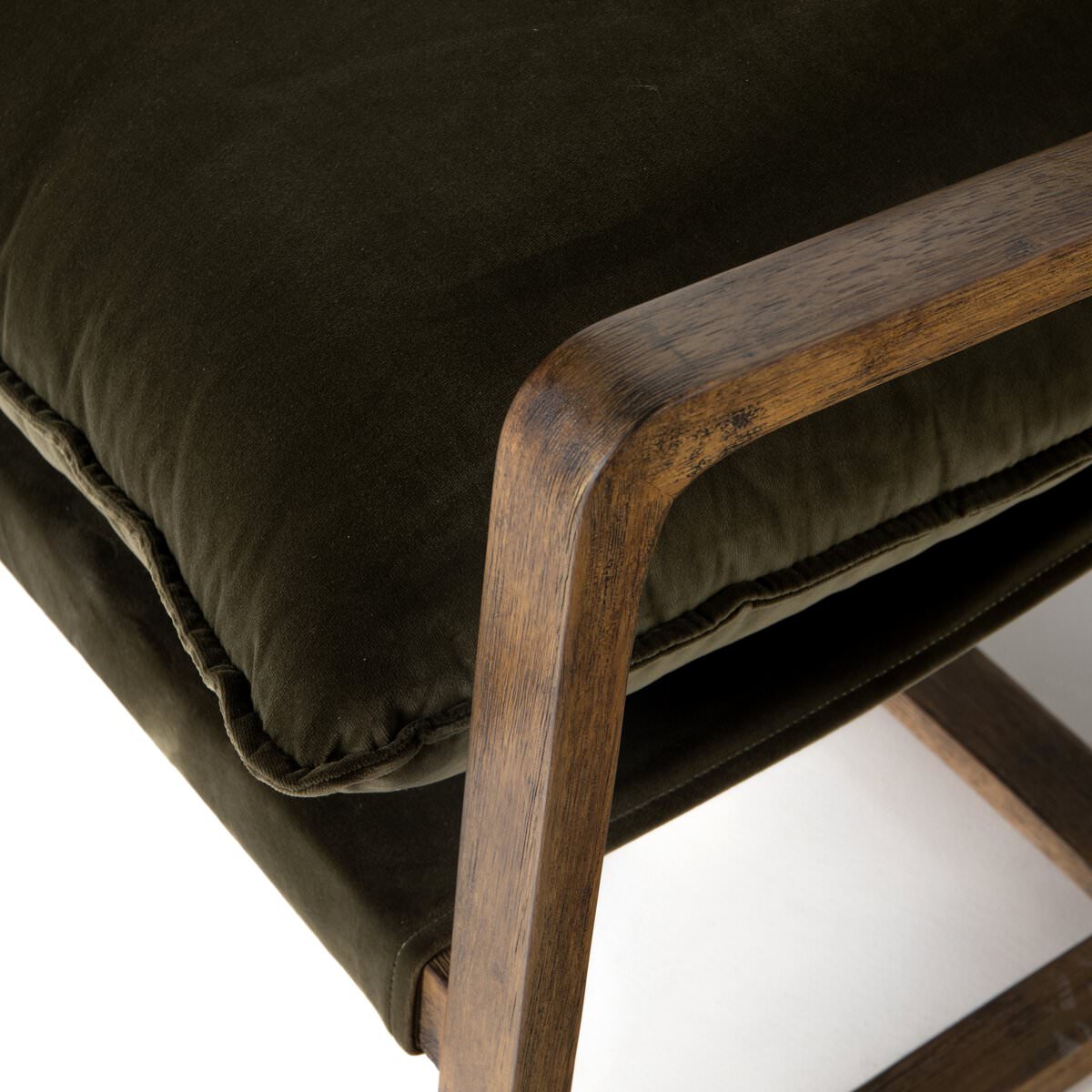 Chaise Four Hands Ace en Surrey Olive