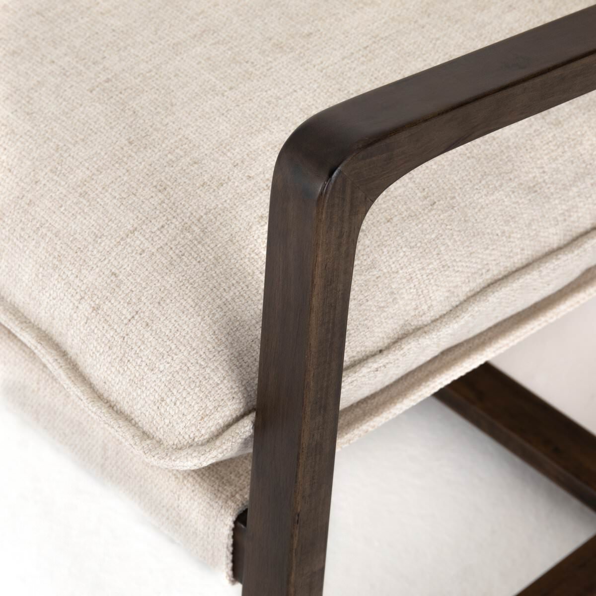Chaise Four Hands Ace en crème Thames