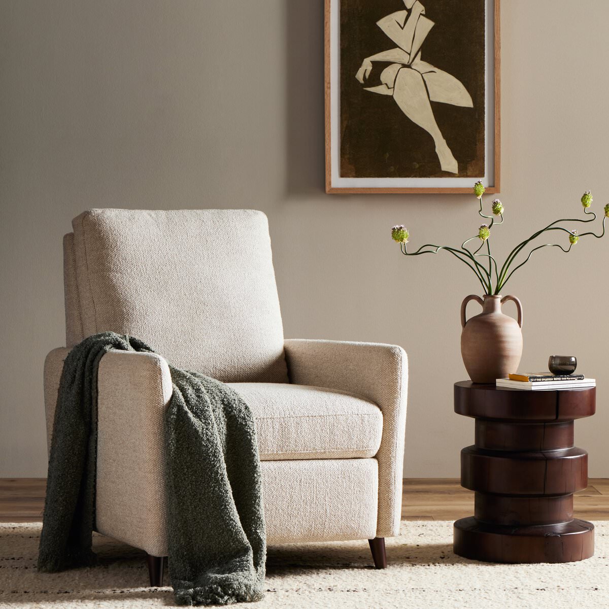 Fauteuil inclinable Wallen à quatre mains en Nova Taupe