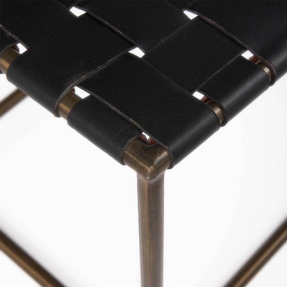 Tabouret Little Stallion avec sangles en cuir noir