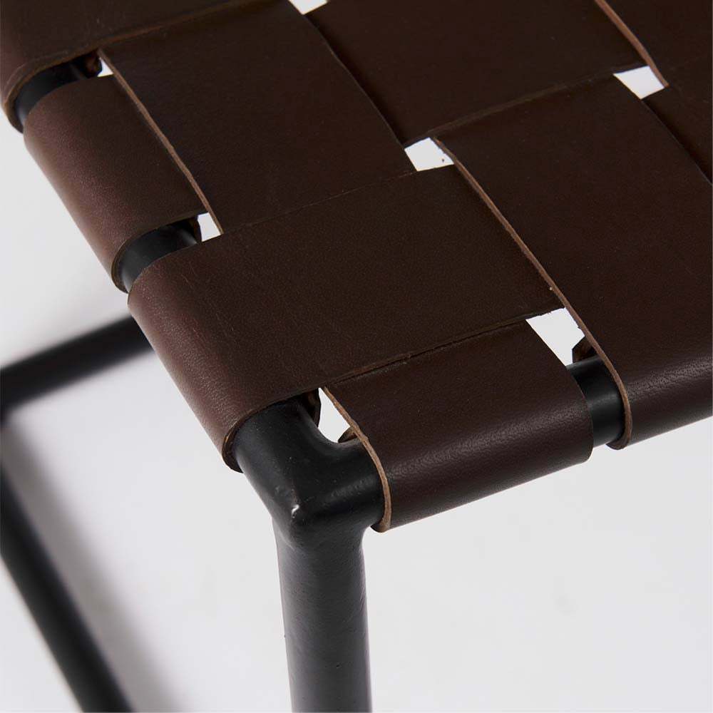 Tabouret Little Stallion avec sangles en cuir marron