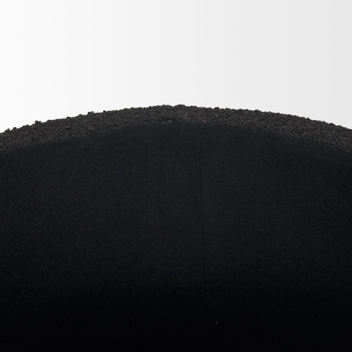 Pouf de rangement Ava en boucle noire