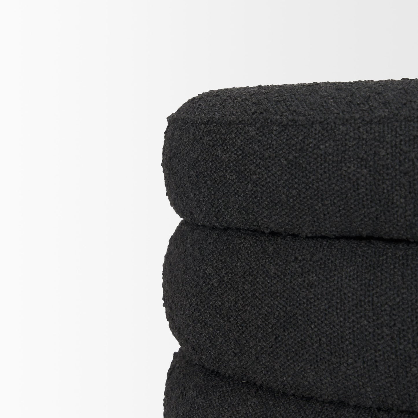 Pouf de rangement Ava en boucle noire