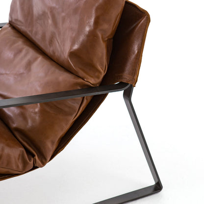 Fauteuil Emmett à quatre mains en tissu Dakota Tobacco