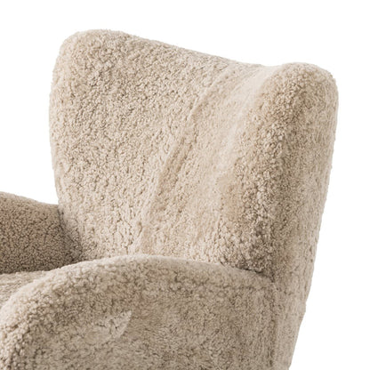 Chaise Amélie à quatre mains en peau lainée beige