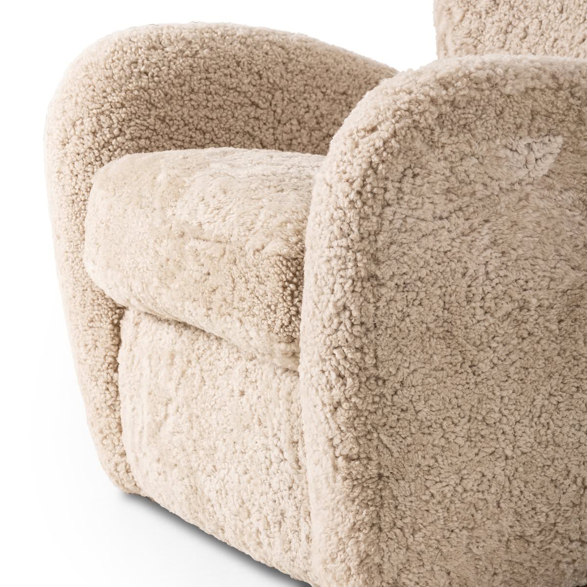 Chaise Amélie à quatre mains en peau lainée beige