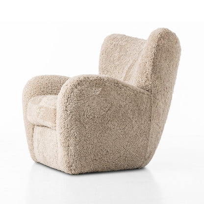 Chaise Amélie à quatre mains en peau lainée beige