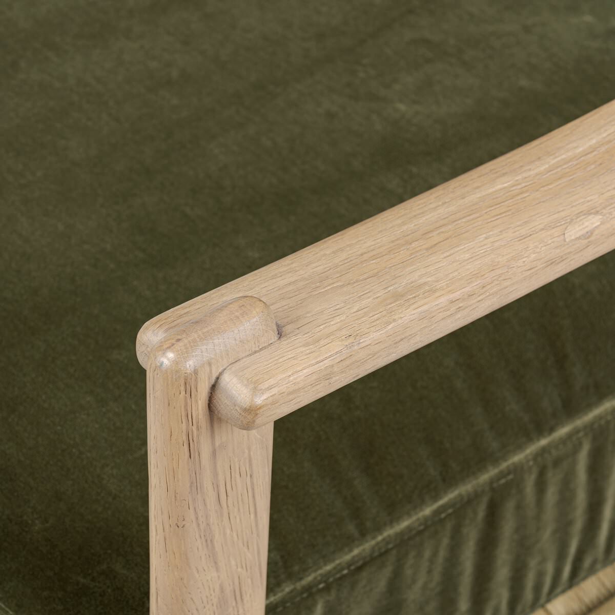 Chaise Barwin à quatre mains en Surrey Olive 