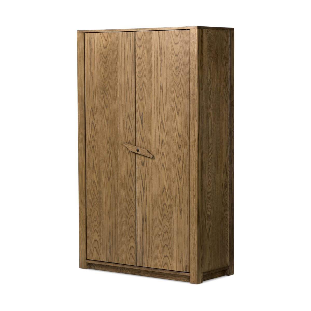 Armoire Bedford Four Hands en placage de chêne naturel chaleureux