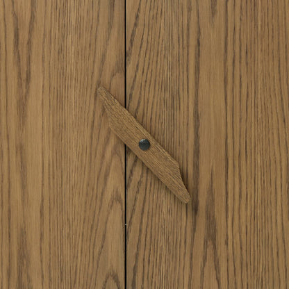 Armoire Bedford Four Hands en placage de chêne naturel chaleureux
