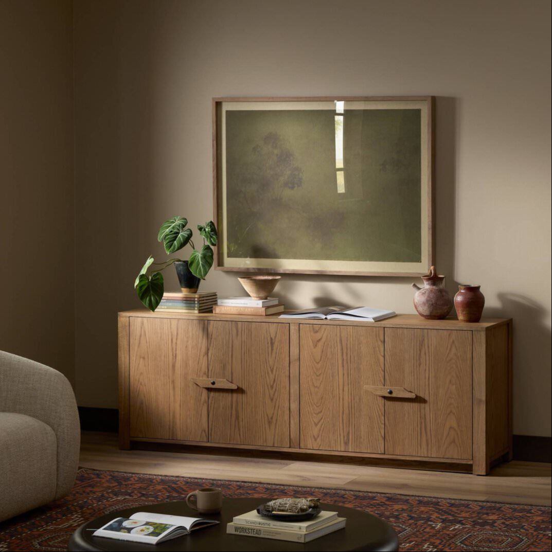 Console multimédia Bedford à quatre mains en placage de chêne naturel chaleureux