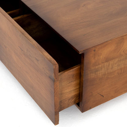 Table basse de rangement Four Hands Duncan en bois fruitier recyclé
