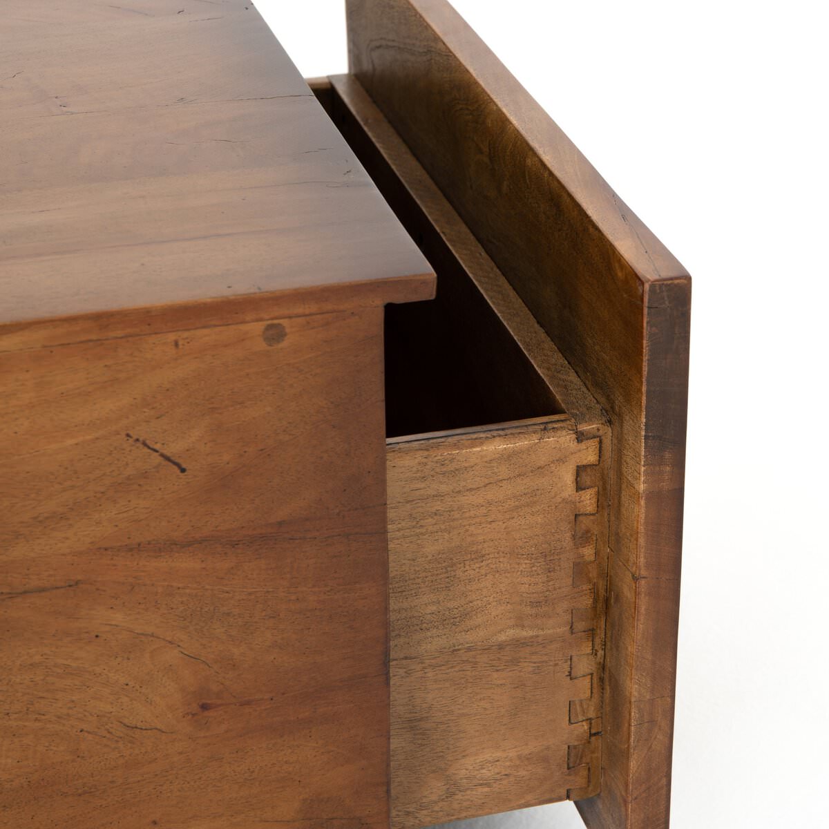 Table basse de rangement Four Hands Duncan en bois fruitier recyclé