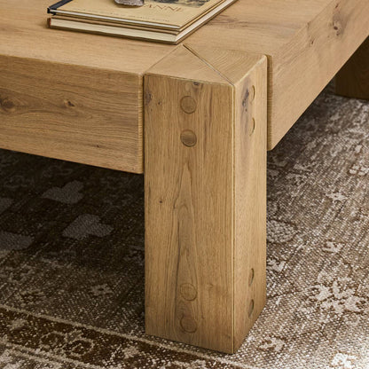 Table basse Four Hands Emmer en chêne fumé vieilli