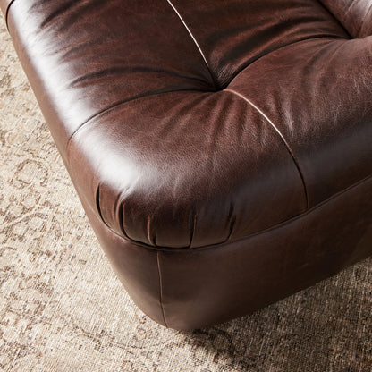 Chaise pivotante Farley à quatre mains en couleur cigare Conroe