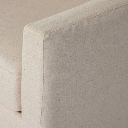 Chaise pivotante à housse Four Hands Hampton en crème Evere
