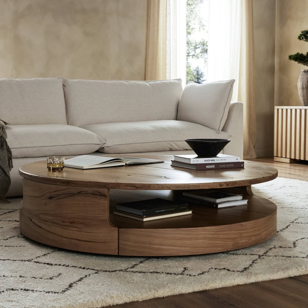 Table basse Matheus Four Hands en chêne français recyclé naturel