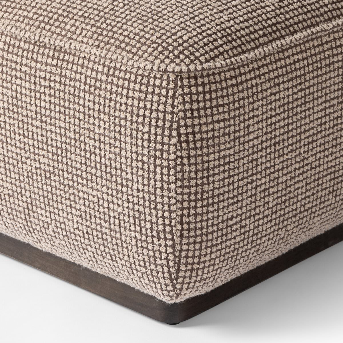 Pouf carré Sinclair Four Hands 21 en taupe Barrow