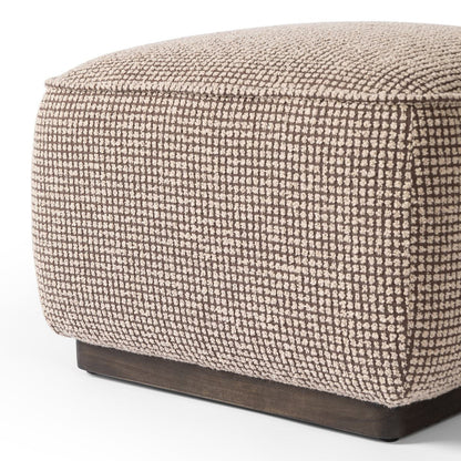 Pouf carré Sinclair Four Hands 21 en taupe Barrow