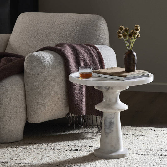 Table d'appoint Skylar à quatre mains en marbre blanc poli