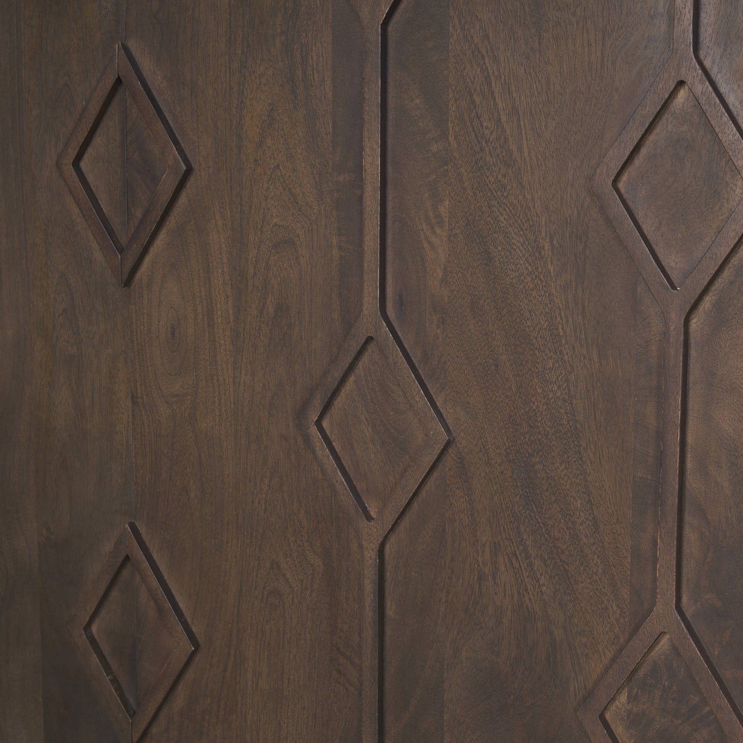 Armoire Essa en finition délavée foncée