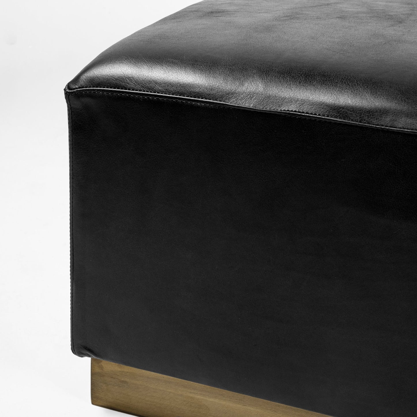 Ottoman Milo en cuir noir foncé 