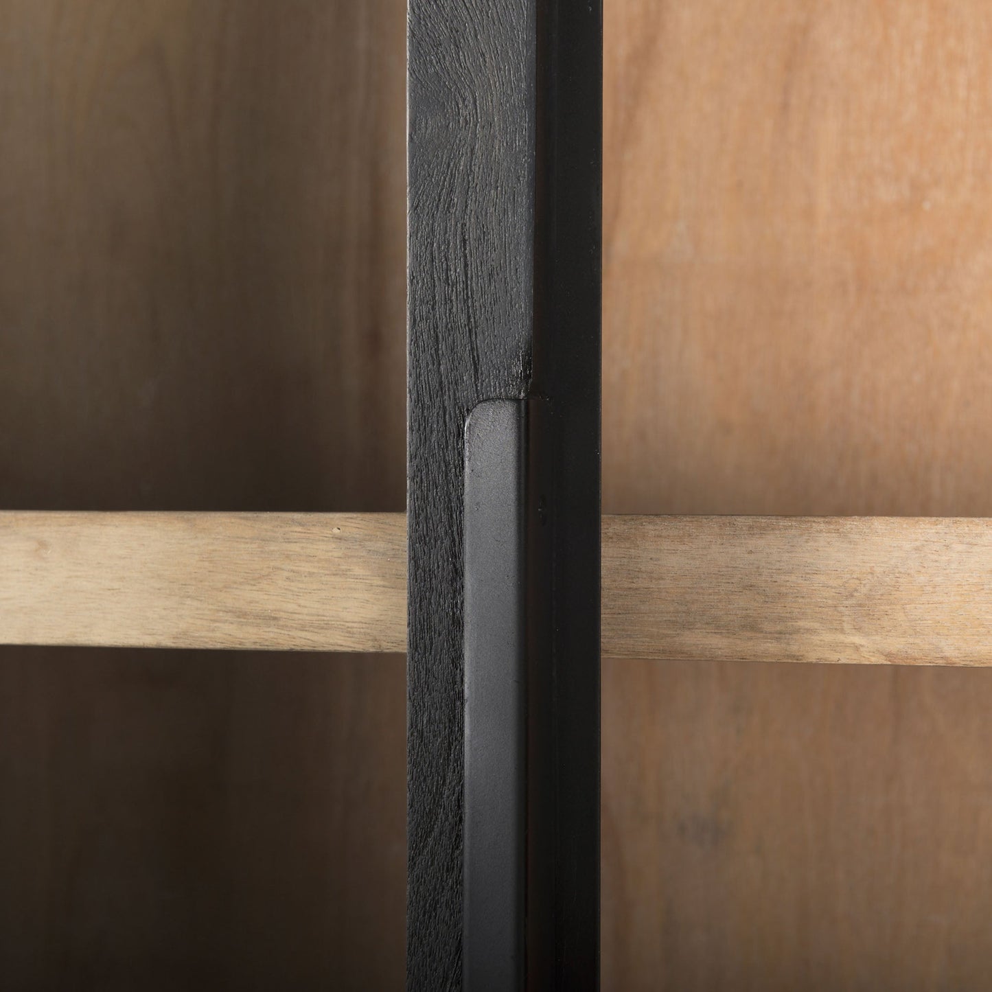 Armoire à curiosités à dessus arqué Sawyer