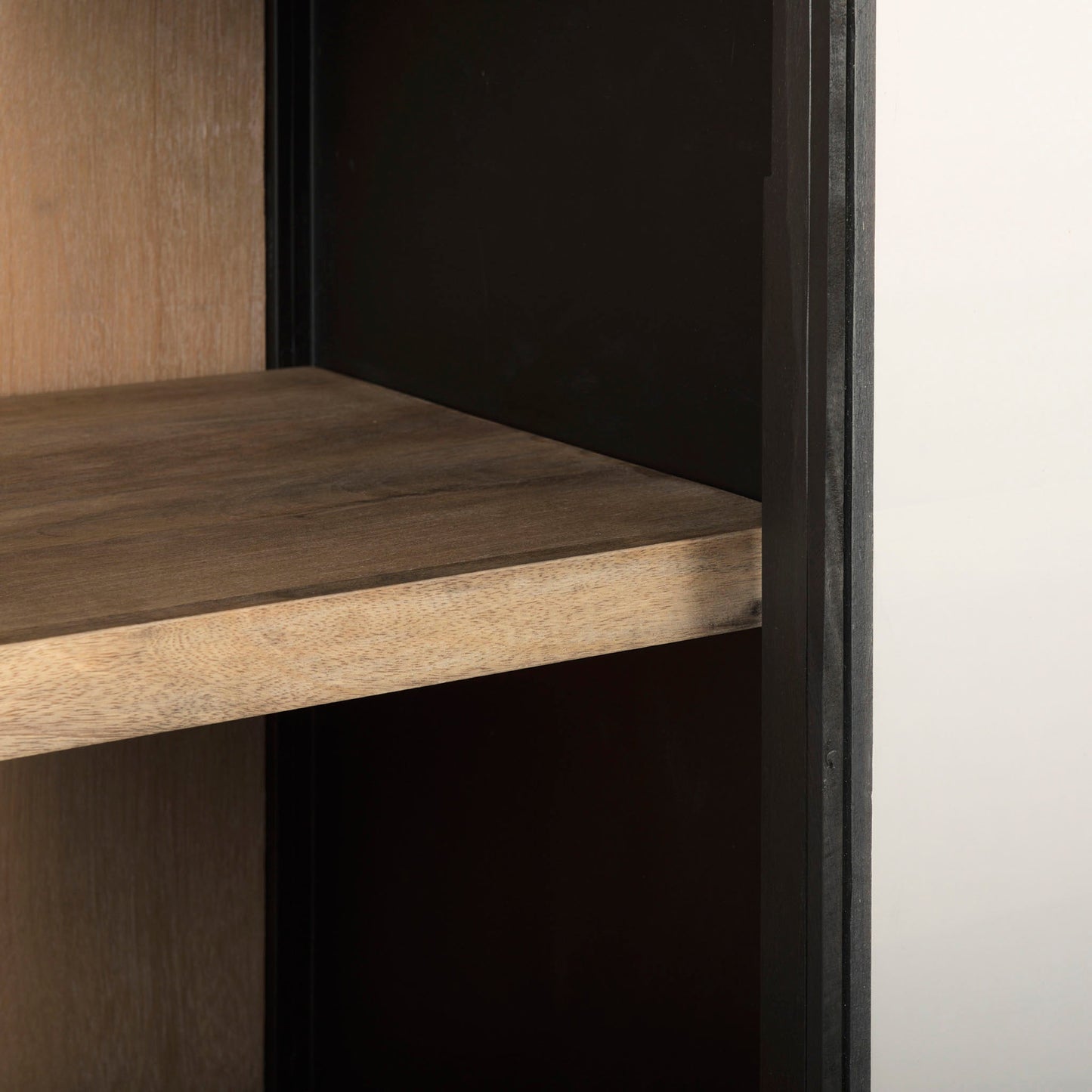 Armoire à curiosités à dessus arqué Sawyer