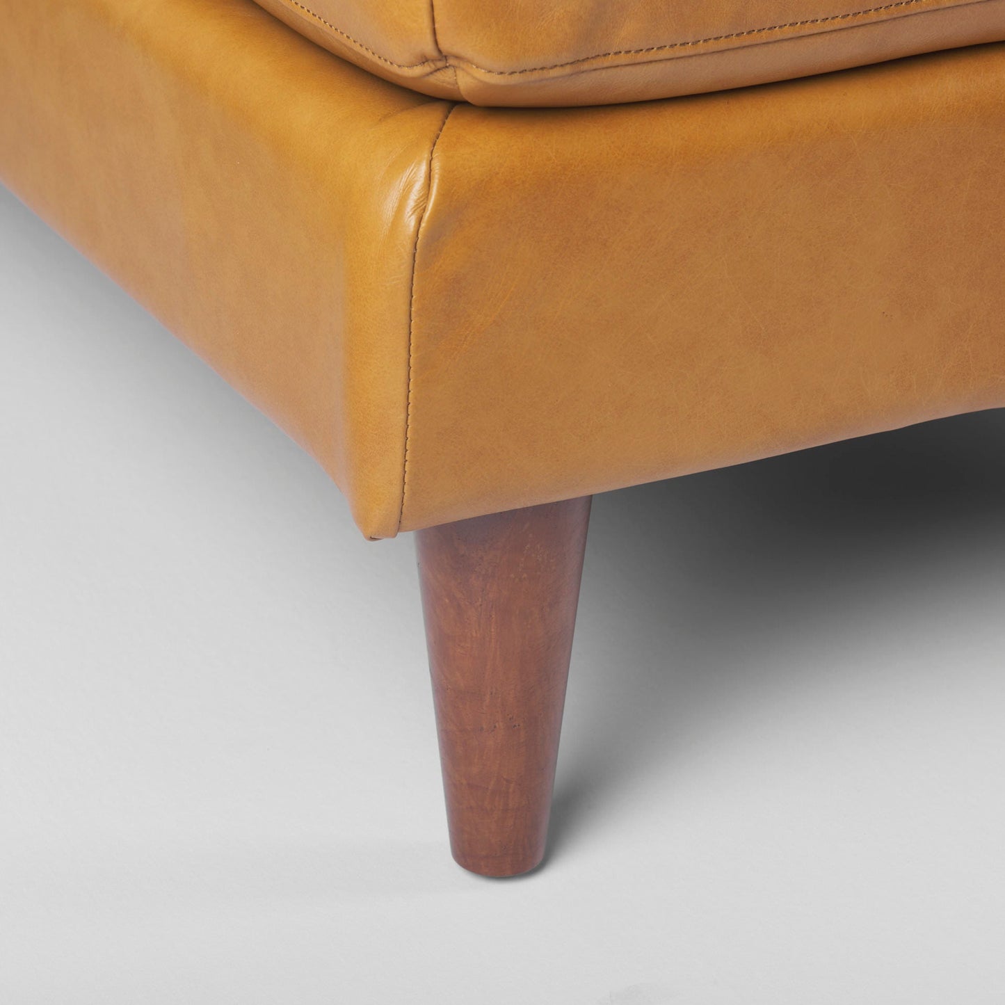 Canapé sectionnel Arne en cuir beige | Chaise longue droite