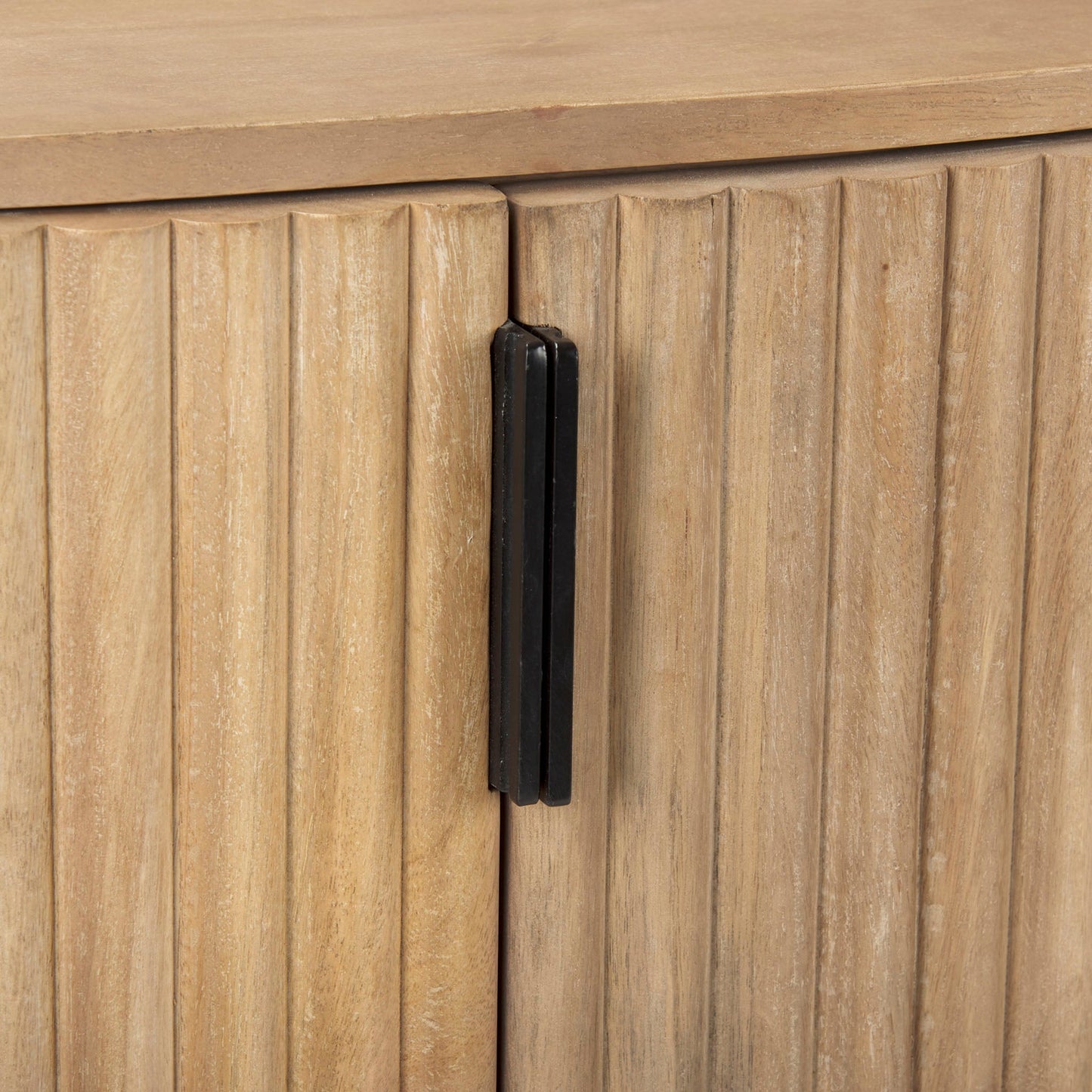 Armoire demi-lune Talia en cannes naturelles