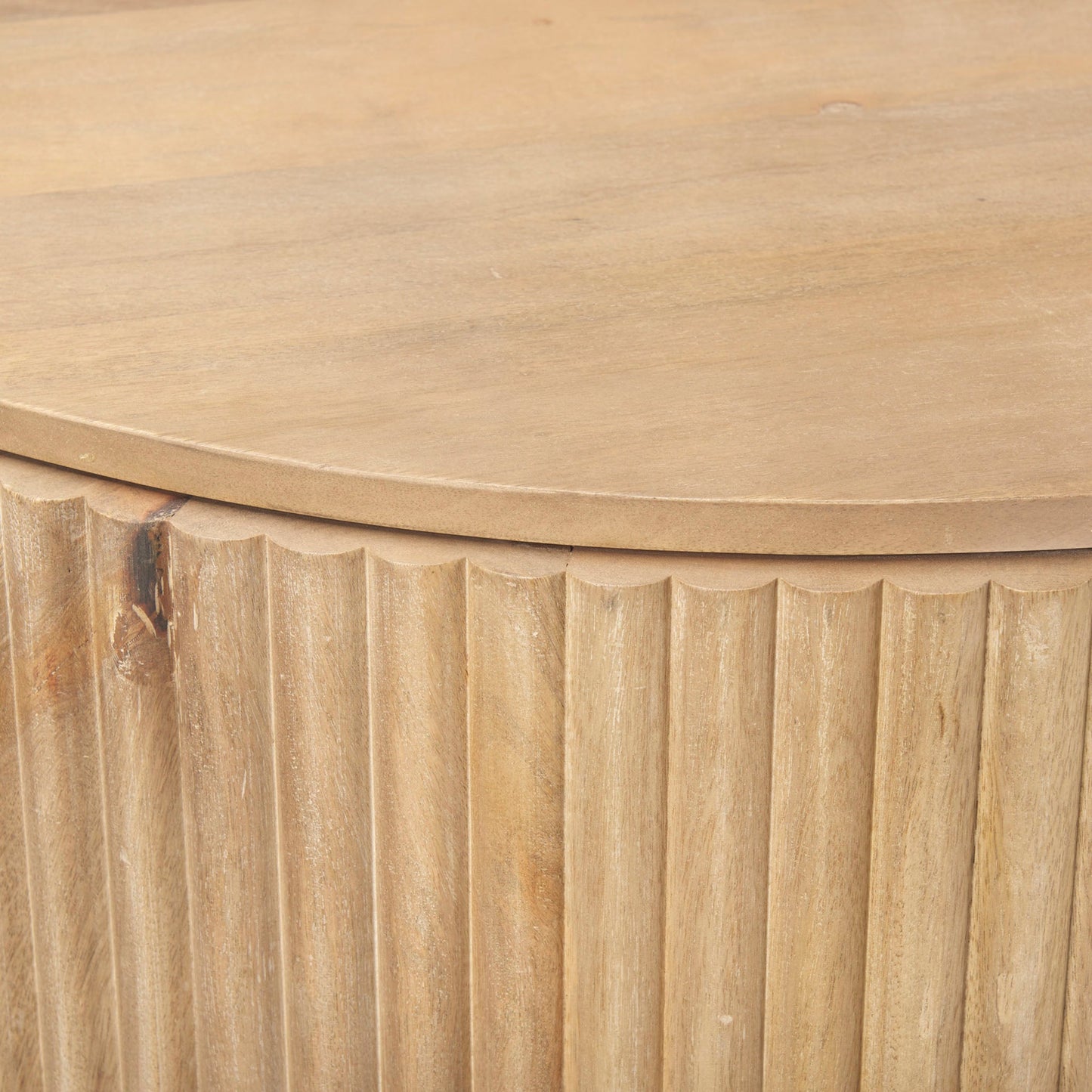 Armoire demi-lune Talia en cannes naturelles
